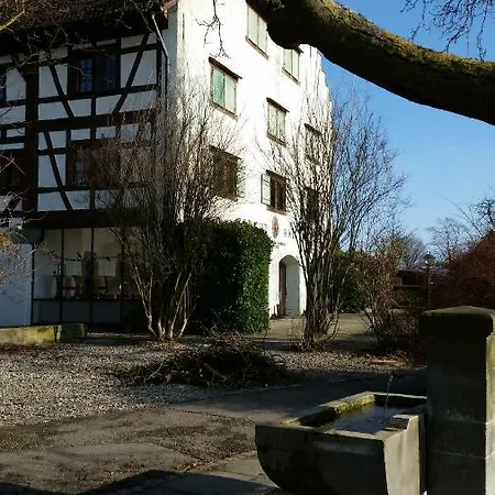 Palais Am Schlossplatz *